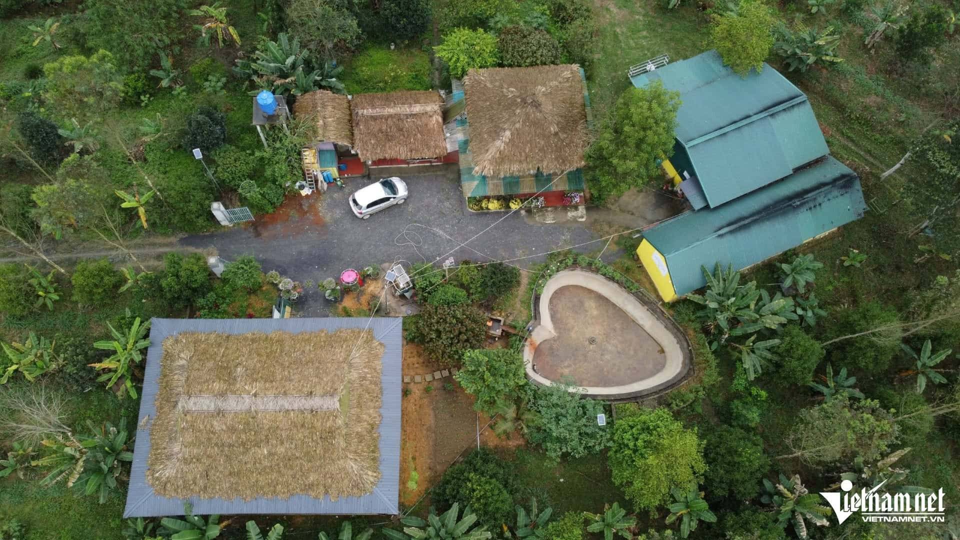 Nguyễn Lê Ngọc Linh biến đất rừng cằn cỗi thành "vườn rừng bản Thổ".